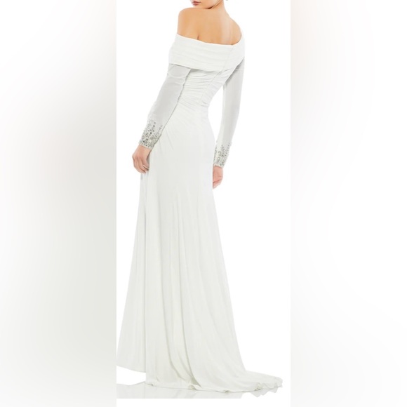 NWT Mac Duggal Beaded Cuff Drop Shoulder Faux Wrap Gown Dress White Size 14 - Picture 4 of 16